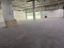 Jurong East MRT (D22), Retail #575695331